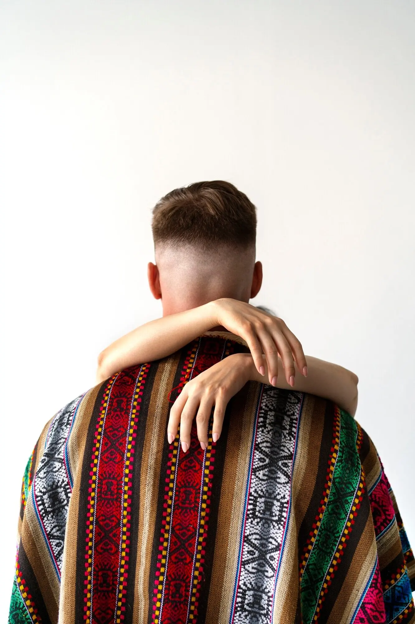 Lebensstil von Menschen, die in Boho-Interieurs wohnen.